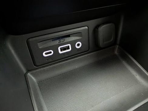 Used 2023 GMC Terrain SLT w/ Elevation Edition AWD/4WD image 8