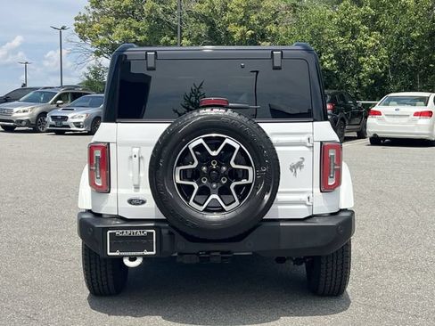 Used 2025 Ford Bronco Outer Banks AWD/4WD image 12