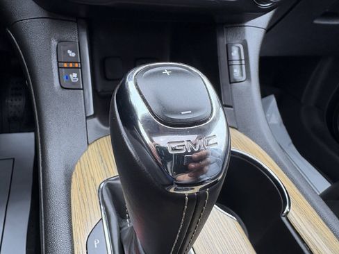 Used 2019 GMC Acadia Denali w/ Technology Package AWD/4WD image 48