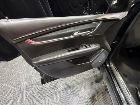 Used 2019 Cadillac XT5 Platinum AWD/4WD image 13