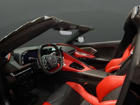 Used 2021 Chevrolet Corvette Stingray Preferred Cpe w/ Z51 Performance Package image 27