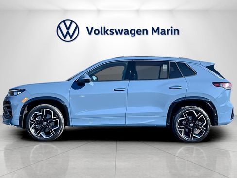 New 2026 Volkswagen Tiguan SEL R-Line image 2
