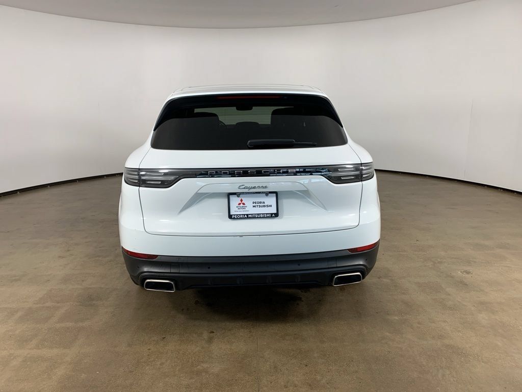Used 2022 Porsche Cayenne AWD/4WD image 10