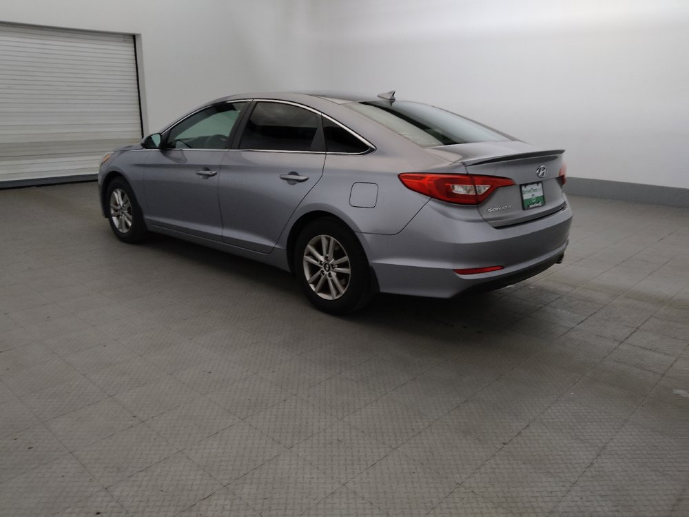 Used 2017 Hyundai Sonata SE FWD image 3