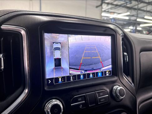 Used 2023 GMC Sierra 2500 AT4 w/ AT4 Premium Plus Package AWD/4WD image 18