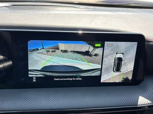 Used 2025 Nissan Kicks SR FWD image 19