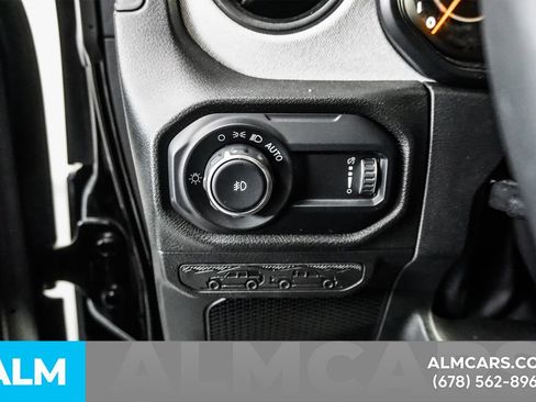 Used 2025 Jeep Wrangler Unlimited Sport AWD/4WD image 31