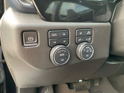 Used 2022 Chevrolet Silverado 1500 High Country image 20