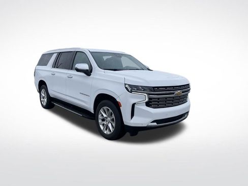 Used 2023 Chevrolet Suburban Premier AWD/4WD image 7