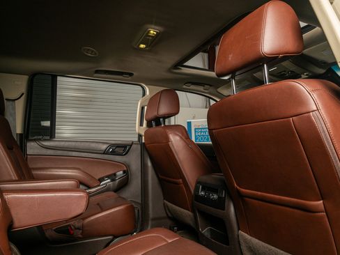 Used 2018 Chevrolet Suburban Premier w/ Max Trailering Package image 33