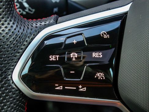 Used 2024 Volkswagen GTI Autobahn image 27