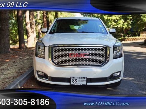 Used 2017 GMC Yukon Denali w/ Open Road Package AWD/4WD image 6