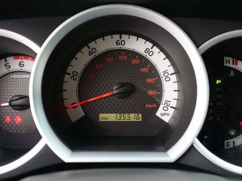 Used 2012 Toyota Tacoma V6 image 22