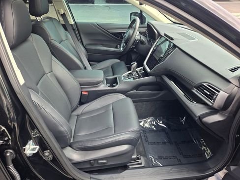 Used 2025 Subaru Outback Touring XT AWD/4WD image 6