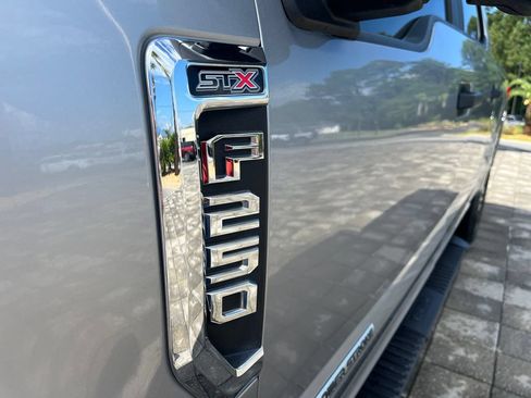 Used 2020 Ford F250 XL w/ STX Appearance Package AWD/4WD image 10