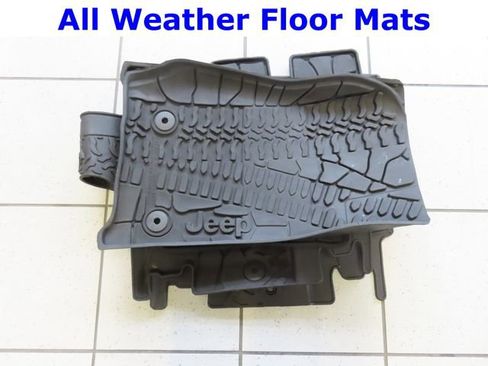 Used 2017 Jeep Wrangler Unlimited Sahara AWD/4WD image 32