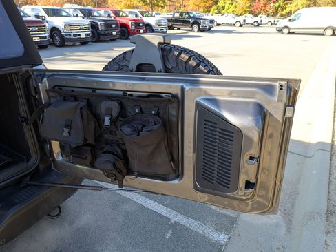 Certified 2022 Ford Bronco Badlands image 36