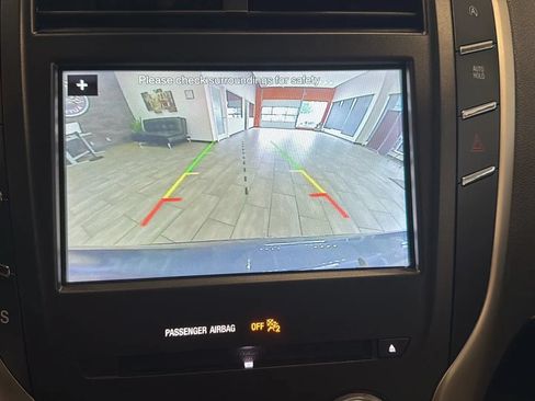 Used 2018 Lincoln MKC Premiere FWD image 22