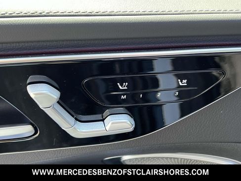 Used 2025 Mercedes-Benz C 300 4MATIC Sedan image 22