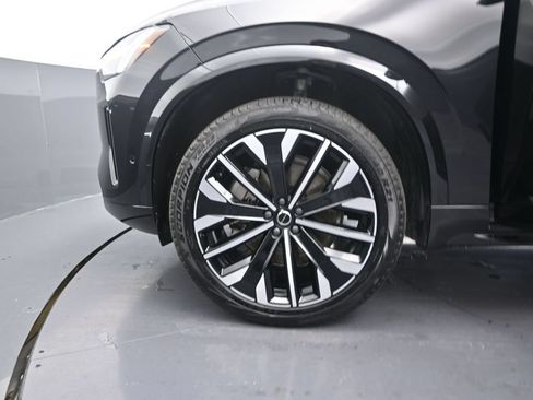 Used 2024 Chevrolet Trax RS FWD image 13