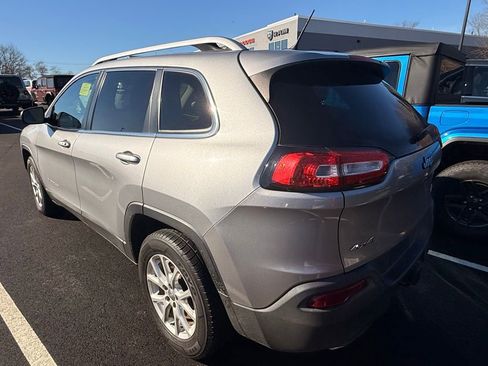 Used 2015 Jeep Cherokee Latitude w/ Comfort/Convenience Group image 6