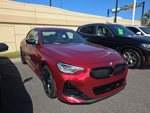 Used 2025 BMW M240i Coupe image 1