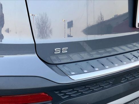 Used 2022 Volkswagen Taos SE image 30