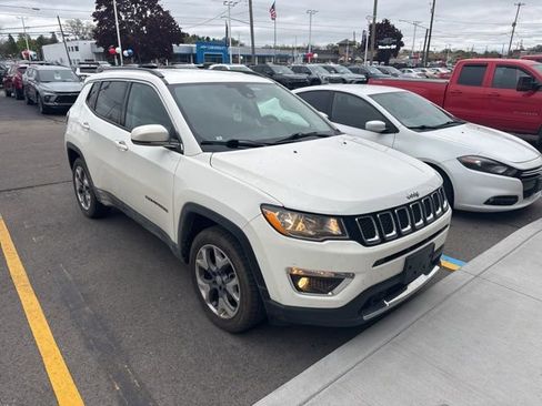 Used 2021 Jeep Compass Limited AWD/4WD image 2