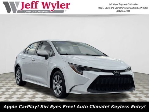 Used 2020 Toyota Corolla LE image 1