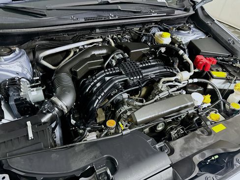 Used 2024 Subaru Crosstrek 2.0i Premium image 32