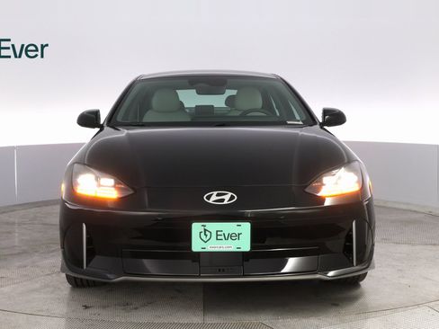 Used 2023 Hyundai Ioniq 6 SEL image 3