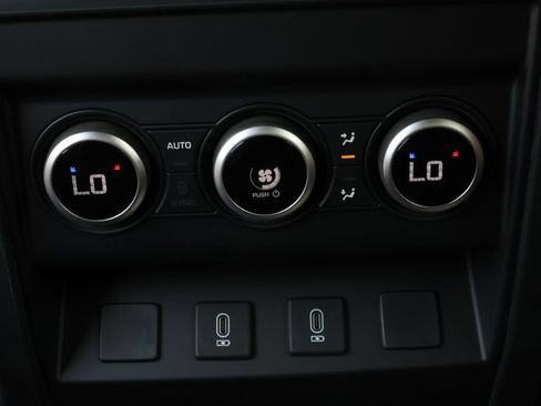 New 2026 Land Rover Defender 130 S AWD/4WD image 31