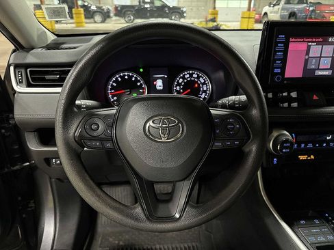 Certified 2022 Toyota RAV4 XLE AWD/4WD image 18