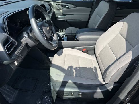 Certified 2024 Chevrolet Traverse LT w/ Trailering Package FWD image 19