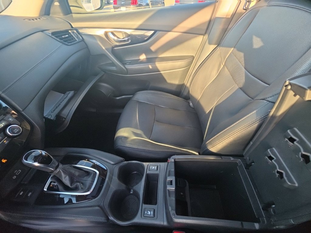 Used 2020 Nissan Rogue SL w/ Premium Package AWD/4WD image 21
