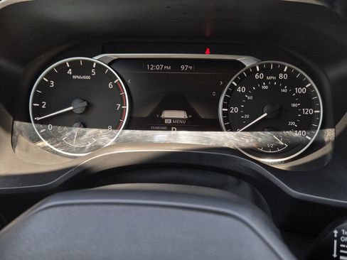 Used 2025 Nissan Rogue SV FWD image 6