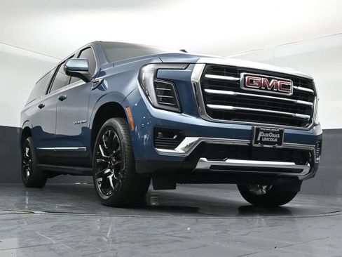 Used 2026 GMC Yukon XL Elevation w/ Elevation Premium Package AWD/4WD image 34