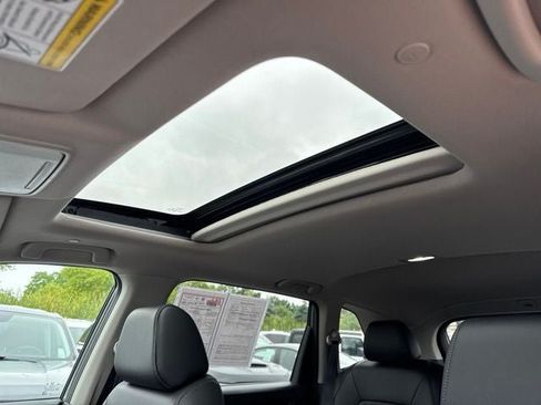Used 2024 Honda CR-V EX-L image 16