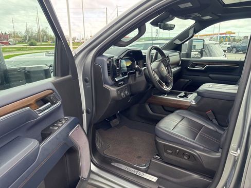 Used 2024 Chevrolet Silverado 2500 High Country w/ High Country Premium Package AWD/4WD image 20
