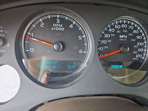 Used 2012 Chevrolet Tahoe LTZ AWD/4WD image 11