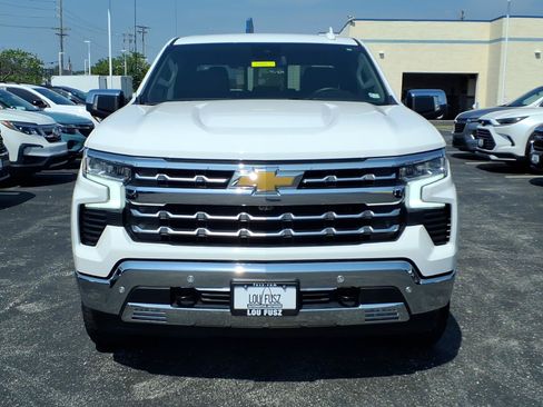 Used 2025 Chevrolet Silverado 1500 LTZ w/ Z71 Off-Road Package AWD/4WD image 32