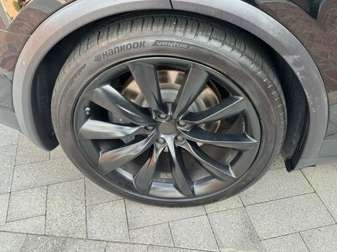 Used 2021 Tesla Model X Long Range image 59