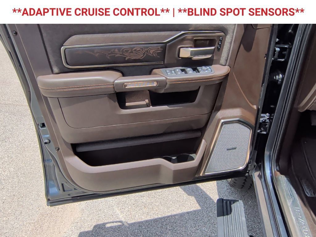 Used 2026 RAM 2500 Limited AWD/4WD image 11