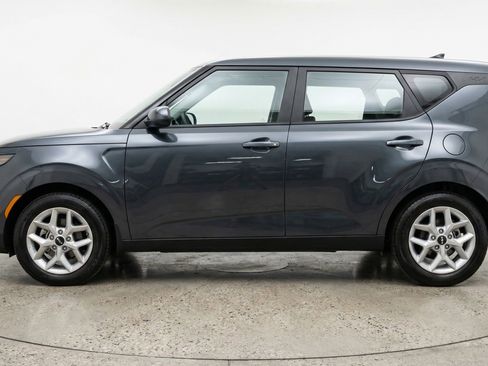 Used 2025 Kia Soul LX w/ LX Technology Package FWD image 5