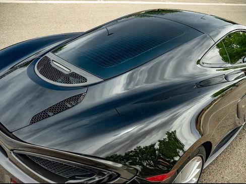 Used 2017 McLaren 570S RWD image 30