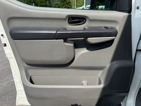 Used 2016 Nissan NV 2500 S w/ Power Package RWD image 19