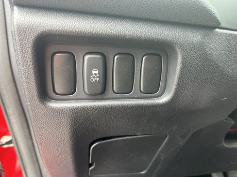Used 2011 Mitsubishi Outlander Sport ES FWD image 14