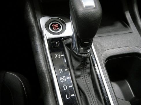 Used 2022 Nissan Sentra SV image 21