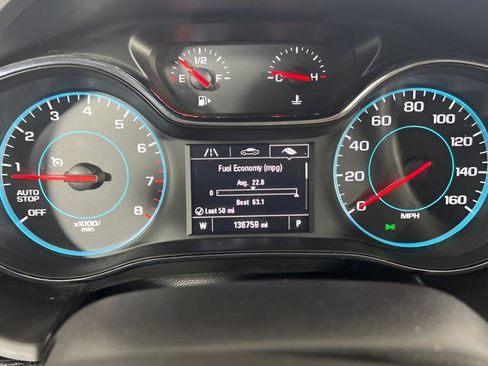 Used 2017 Chevrolet Cruze LT w/ Convenience Package image 3