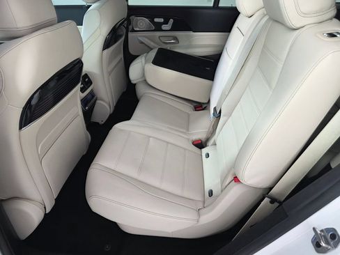 Certified 2026 Mercedes-Benz GLS 580 4MATIC image 24